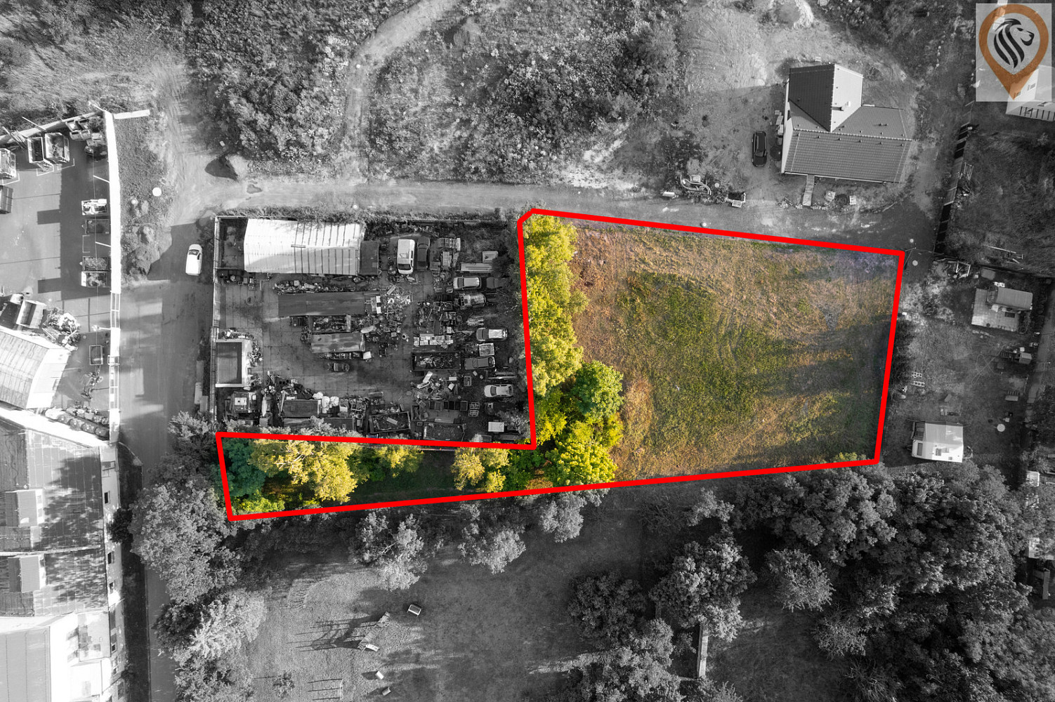 Prodej stavebního pozemku 2 054 m² – fotografie 2