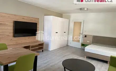 Pronájem bytu 1+kk 49 m², Dolní náměstí, Opava - Město