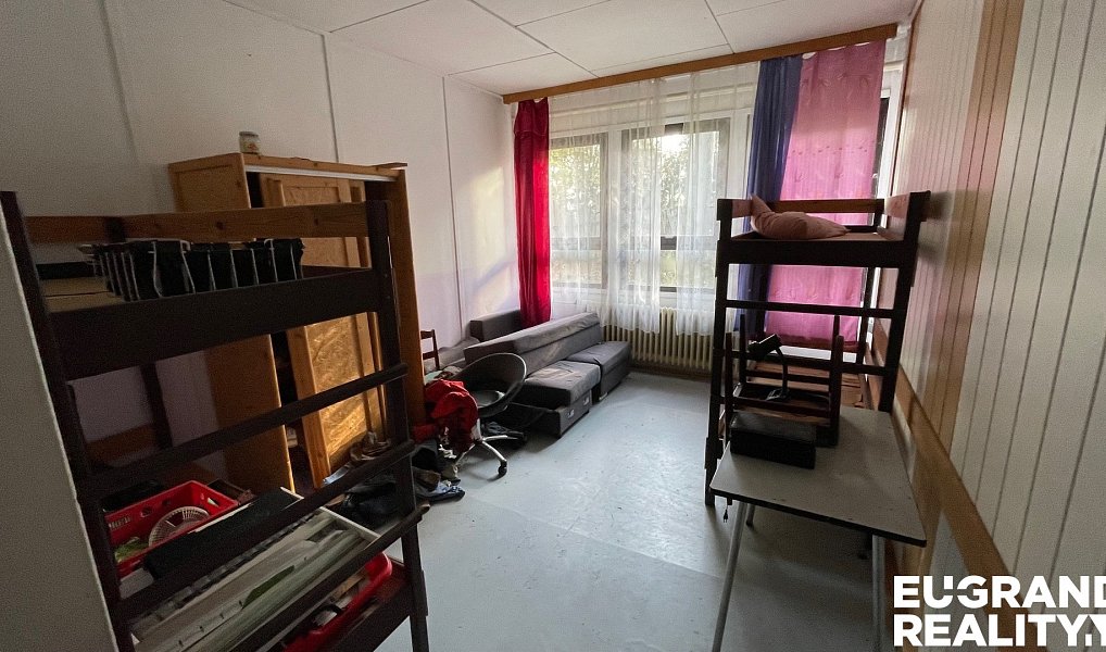 Prodej ubytovacího objektu 1 500 m², Rumburk – náhled fotky 28