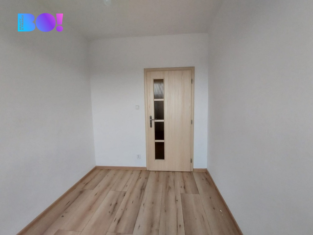Pronájem bytu 2+kk 24 m² – fotografie 2
