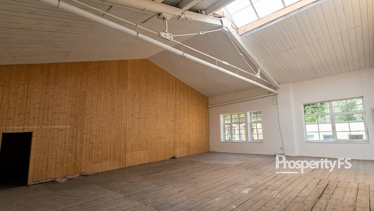 Pronájem obchodních prostor 110 m² – fotografie 3