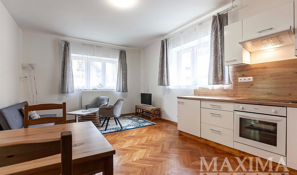 Prodej ubytovacího objektu 300 m², Desná – náhled fotky 5