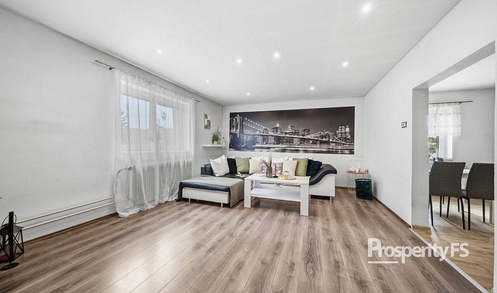 Prodej domu 247 m² s pozemkem 1 294 m², Lužná – náhled fotky 6