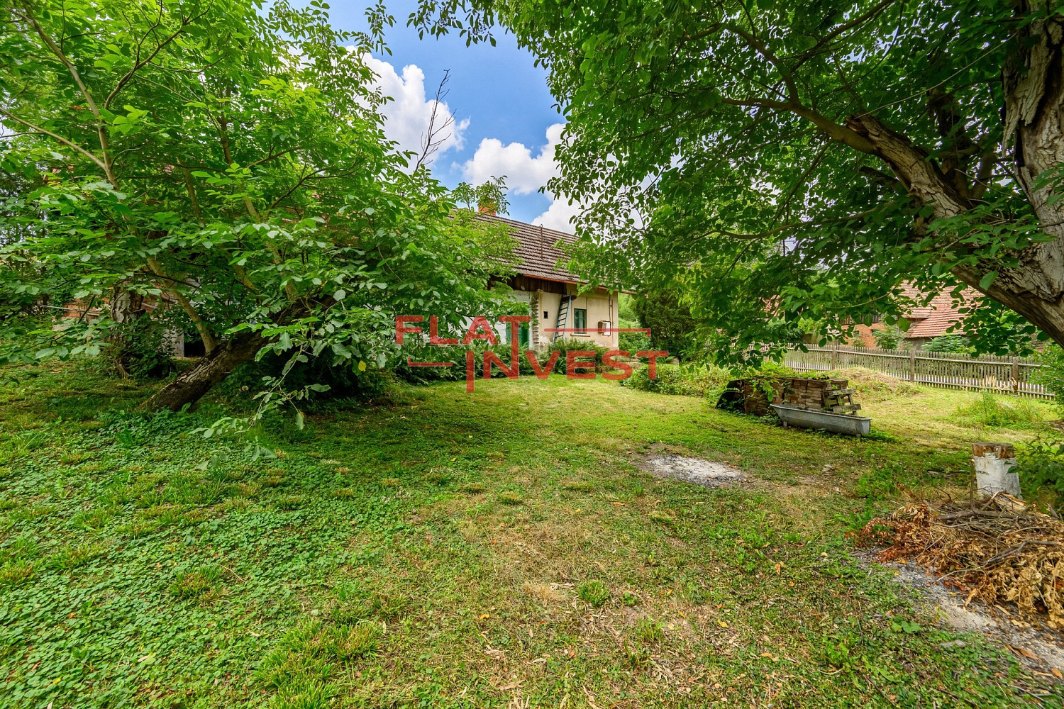 Prodej stavebního pozemku 2 132 m² – fotografie 3