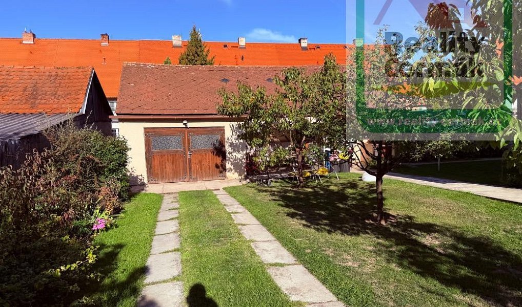 Prodej domu 300 m² s pozemkem 830 m², Holýšov – náhled fotky 28
