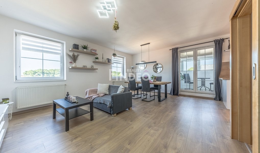 Prodej bytu 3+kk 98 m², Břežany II – náhled fotky 2