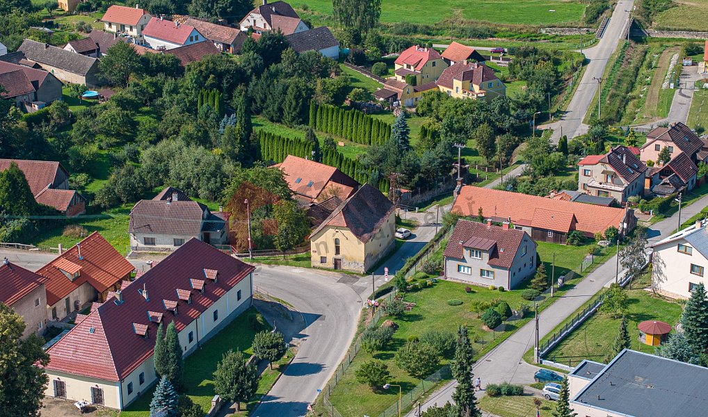 Prodej domu 256 m² s pozemkem 147 m², Louňovice pod Blaníkem – náhled fotky 5