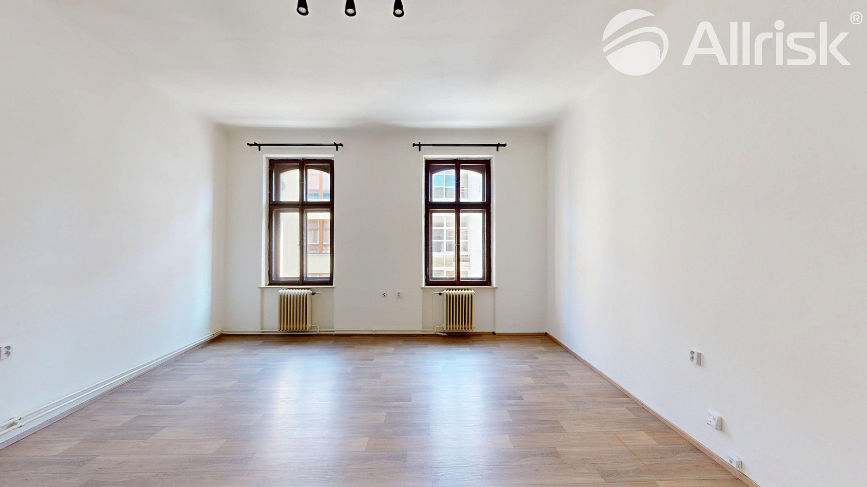 Pronájem bytu 2+1 72 m² – fotografie 3