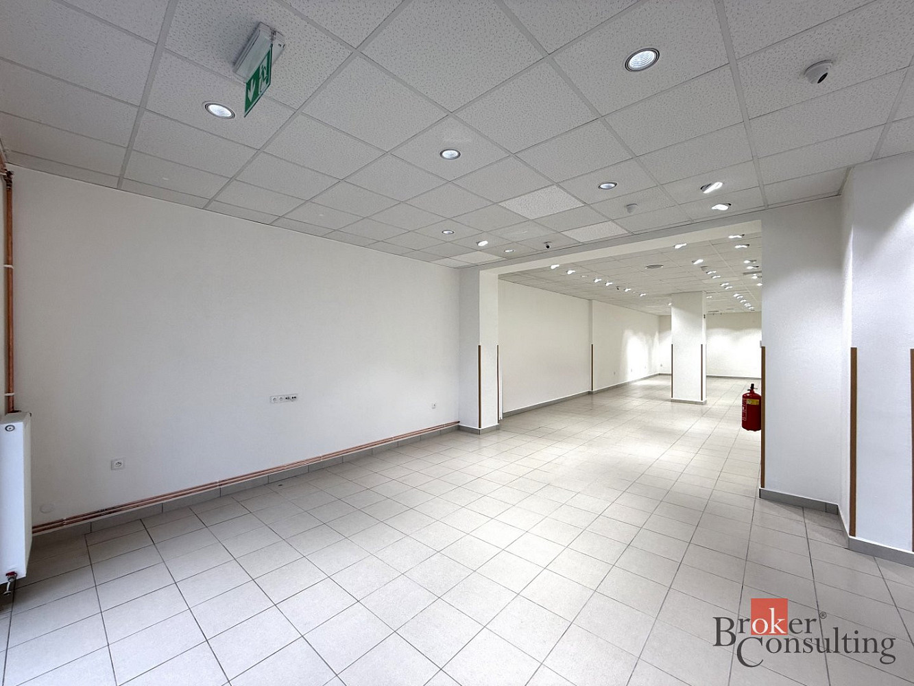 Pronájem obchodních prostor 200 m² – fotografie 5