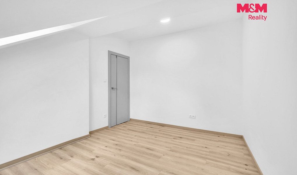 Prodej domu 134 m² s pozemkem 131 m², Polička – náhled fotky 12