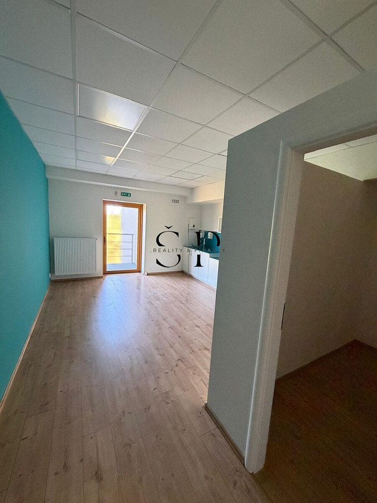 Pronájem obchodních prostor 27 m² – fotografie 4