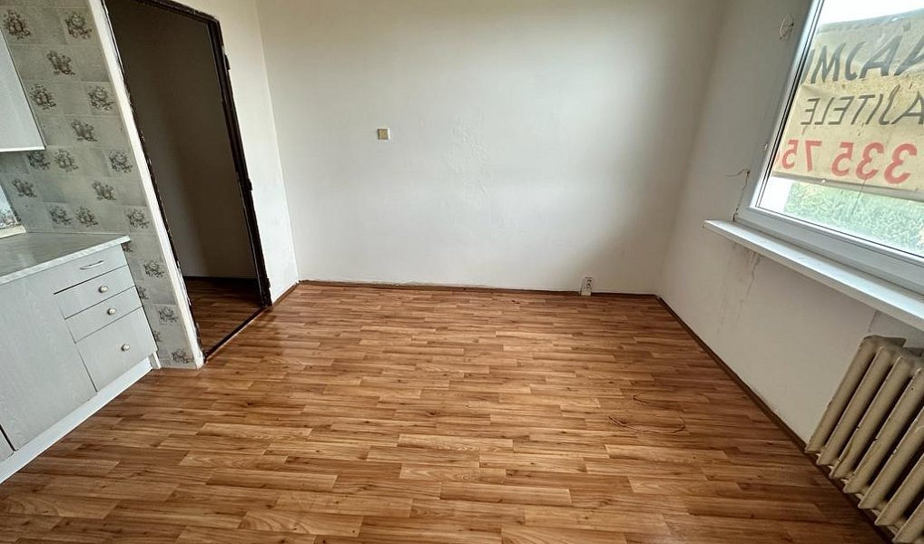 Pronájem bytu 1+kk 19 m², Bílina – náhled fotky 2