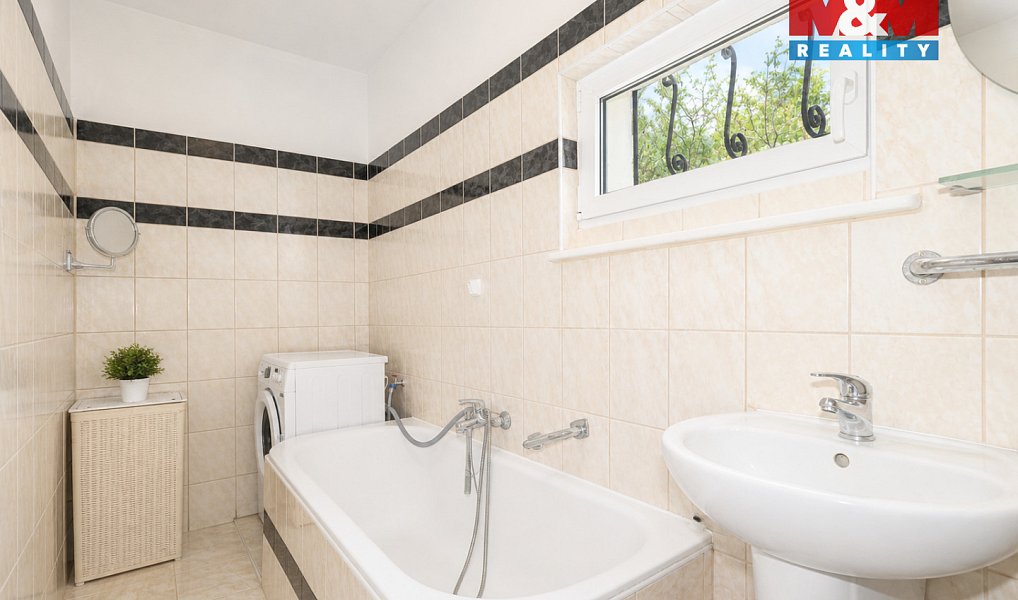 Prodej domu 260 m² s pozemkem 633 m², Karlovy Vary – náhled fotky 13