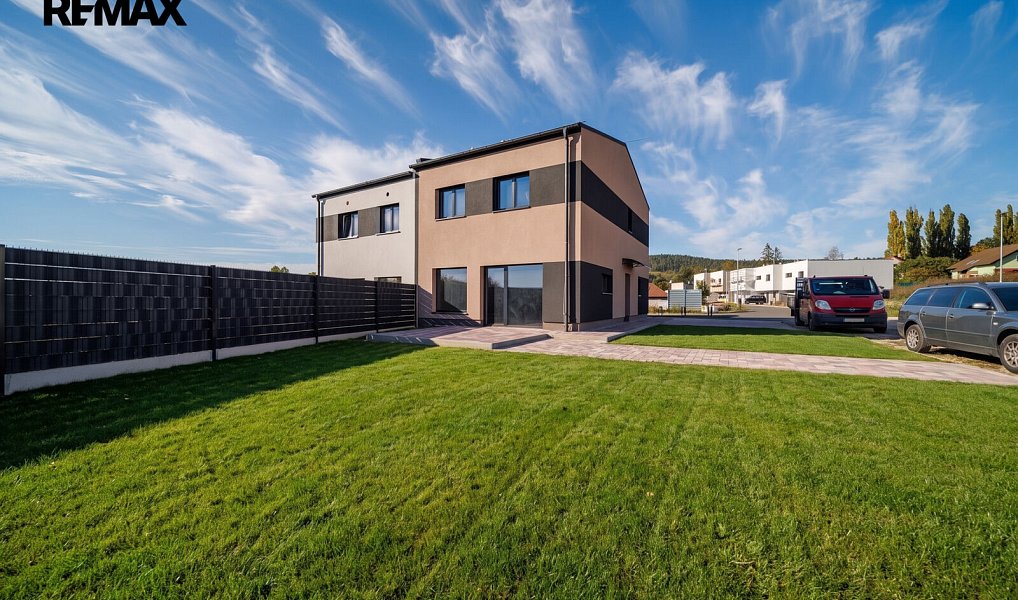 Prodej domu 115 m² s pozemkem 316 m², Karlovy Vary – náhled fotky 2