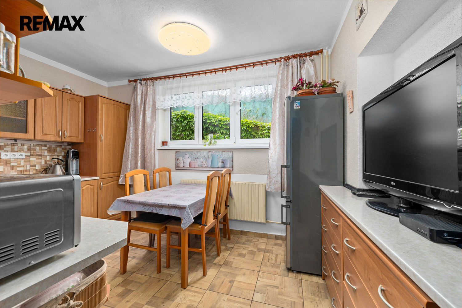Prodej domu 306 m² s pozemkem 717 m² – fotografie 4