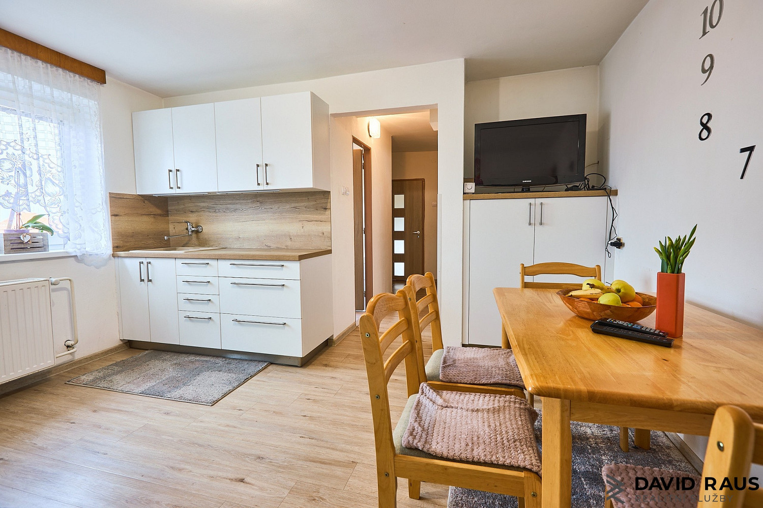 Prodej domu 232 m² s pozemkem 1 077 m² — photo 4