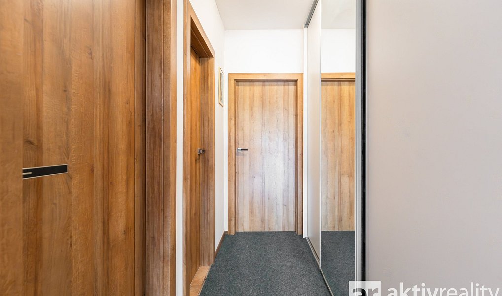 Prodej domu 185 m² s pozemkem 744 m², Mělník – náhled fotky 22