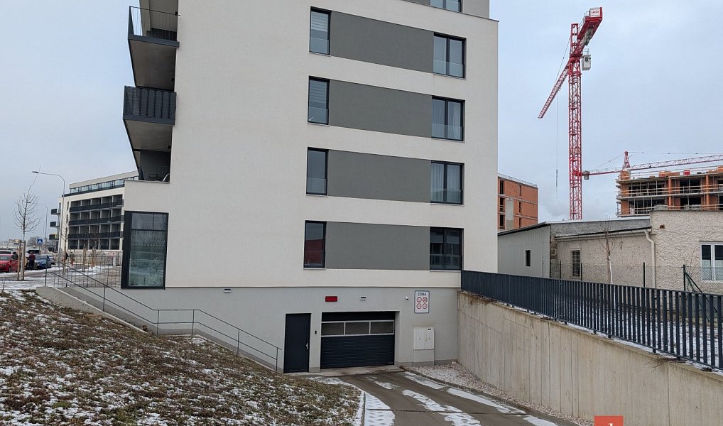 Pronájem garáže, 12 m², Jižní Předměstí - Plzeň-město, Plzeň