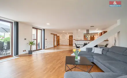 Prodej domu 196 m² s pozemkem 1 242 m², Václavice, okres Benešov