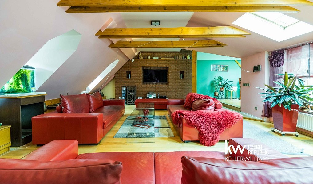 Prodej domu 450 m² s pozemkem 1 416 m², Teplice – náhled fotky 2