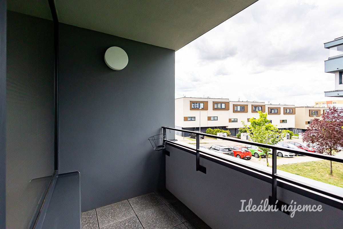 Pronájem bytu 2+kk 50 m² — photo 3