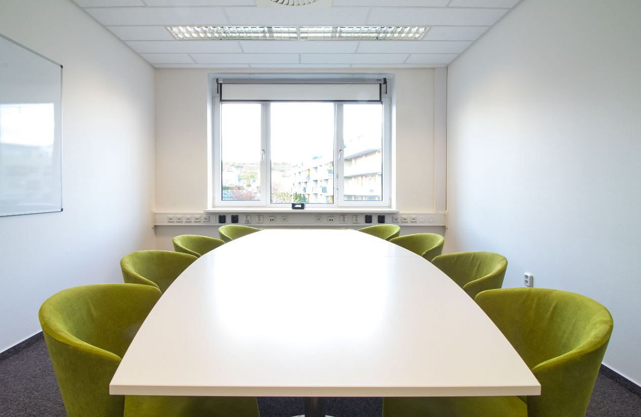 Pronájem kanceláře 251 m² – fotografie 5
