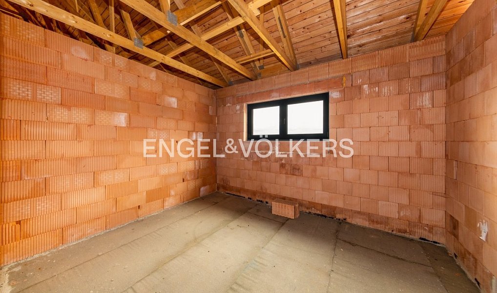 Prodej domu 240 m² s pozemkem 913 m², Holýšov – náhled fotky 5