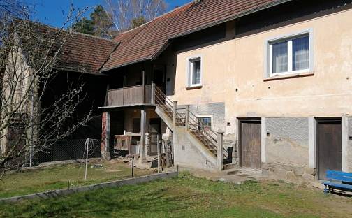 Prodej domu 220 m² s pozemkem 904 m², Bukovany, okres Benešov