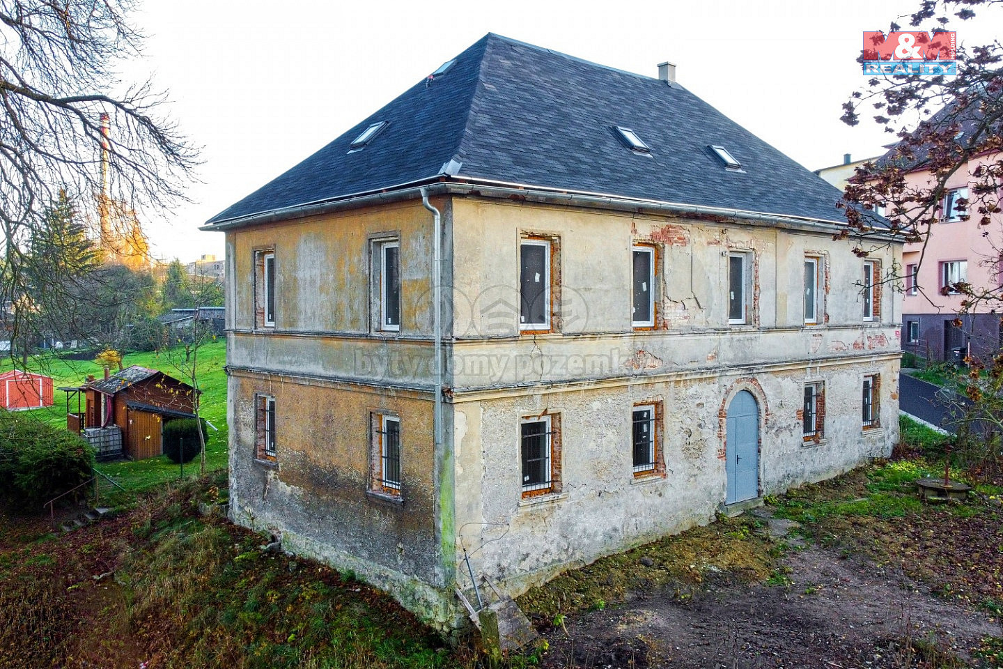Prodej domu 300 m² s pozemkem 635 m²