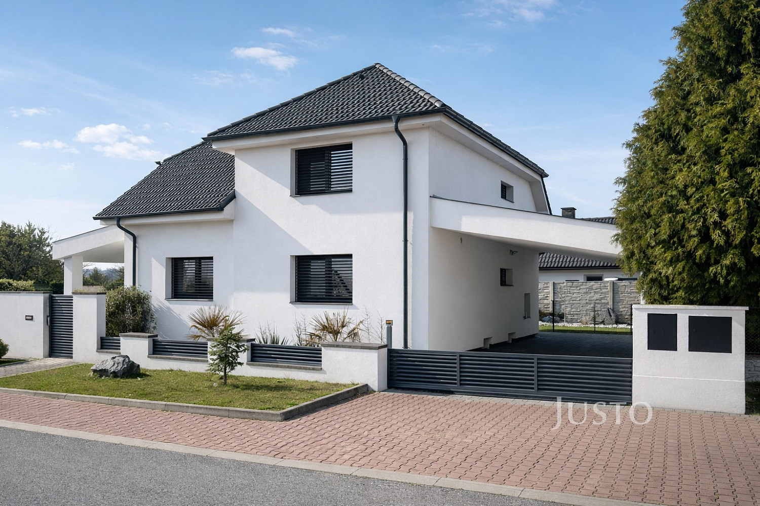 Prodej domu 213 m² s pozemkem 489 m²