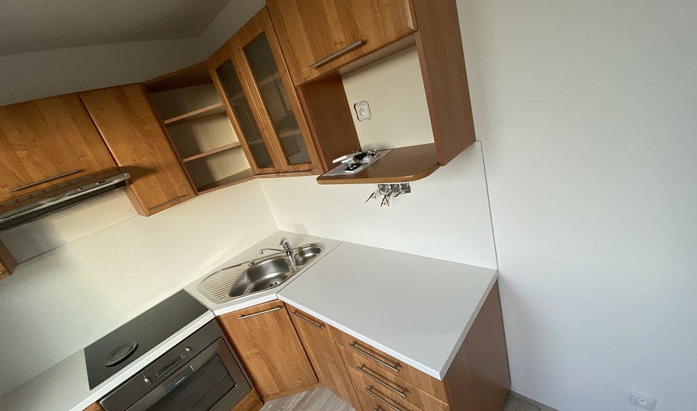 Pronájem bytu 2+1 56 m², Uherské Hradiště – náhled fotky 3