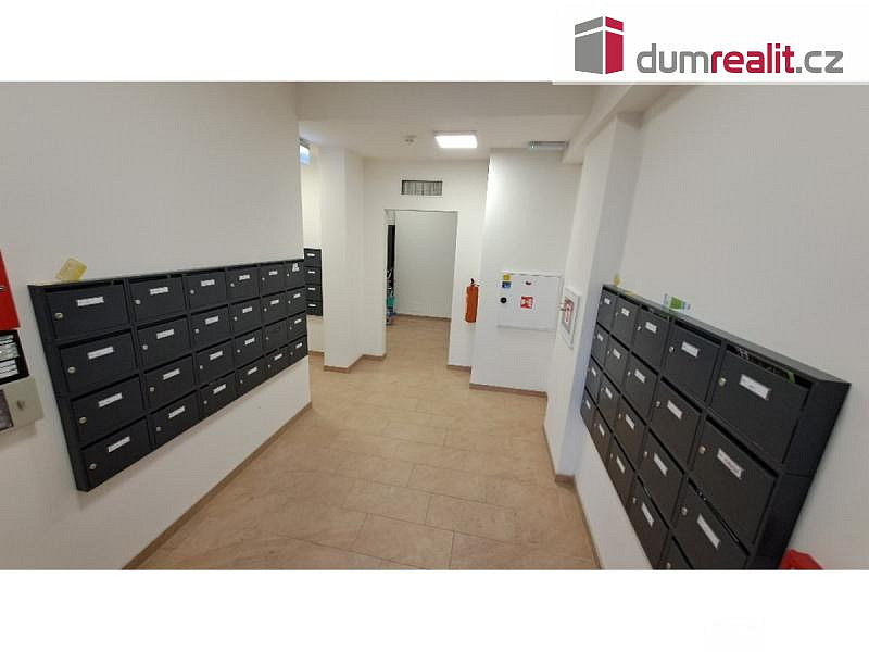 Parkovací stání, 13 m2, Praha 9 - Vysočany – fotografie 5