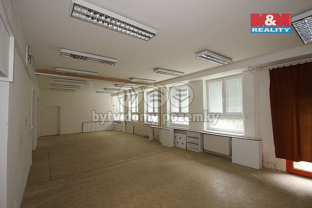 Prodej komerčního objektu (jiného typu) 3 800 m² — photo 4