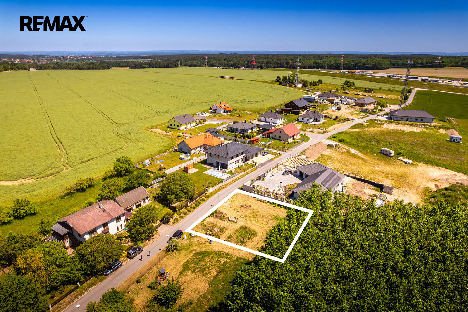 Prodej stavebního pozemku 826 m²