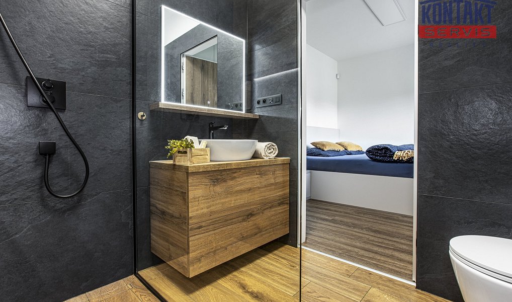 Prodej domu 236 m² s pozemkem 1 076 m², Hlincová Hora – náhled fotky 23