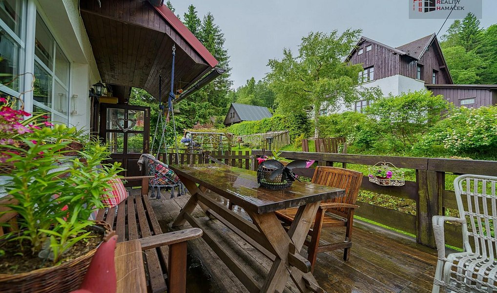 Prodej domu 421 m² s pozemkem 443 m², Desná – náhled fotky 9