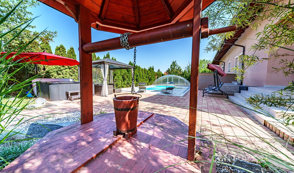 Prodej domu 545 m² s pozemkem 2 148 m², Chlumčany – náhled fotky 3