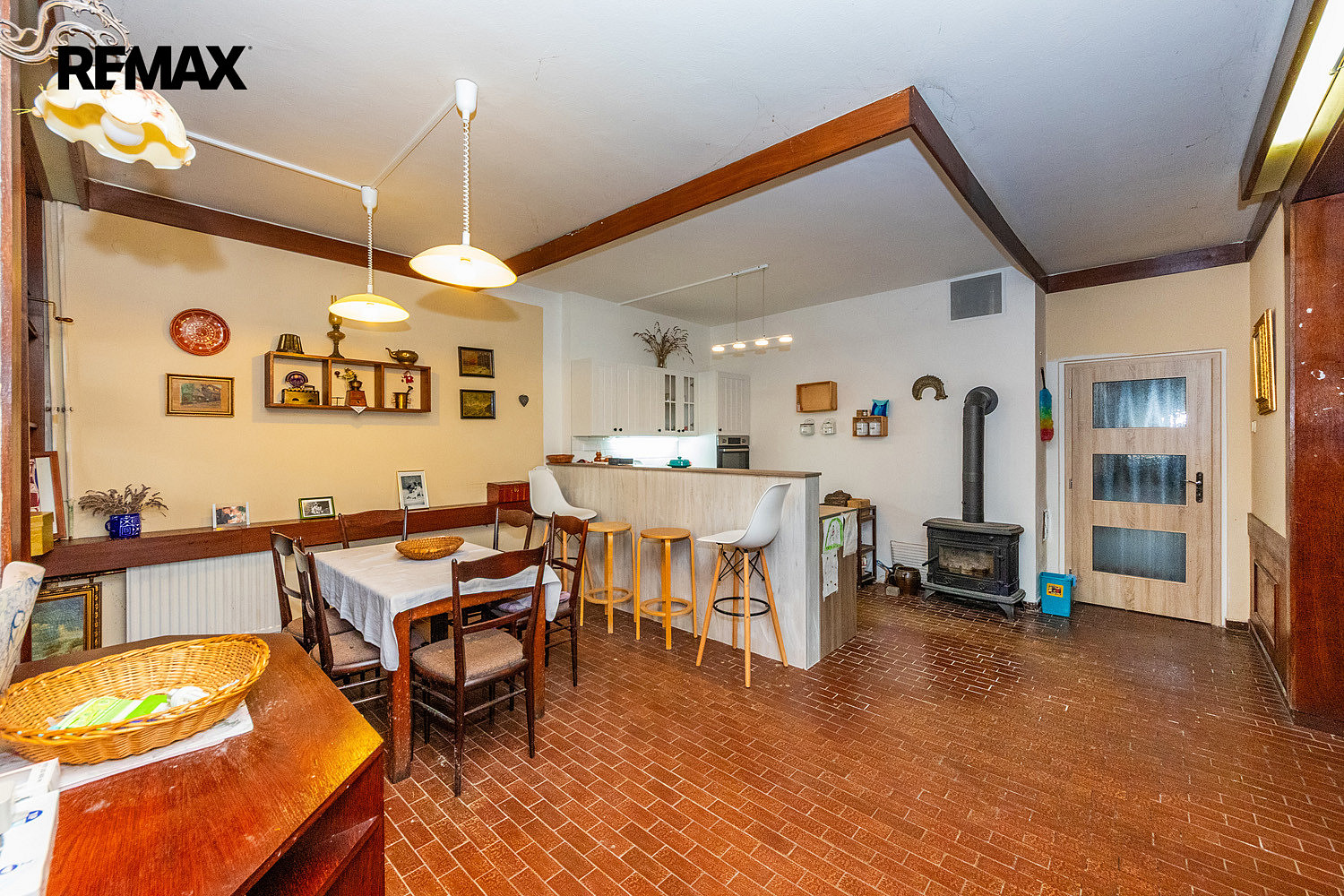 Prodej domu 344 m² s pozemkem 1 030 m² – pohled 2