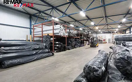 Pronájem výrobních prostor 2 325 m², Strančice, okres Praha-východ