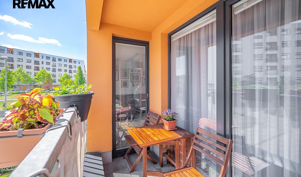 Prodej bytu 2+kk 48 m², Praha – náhled fotky 8