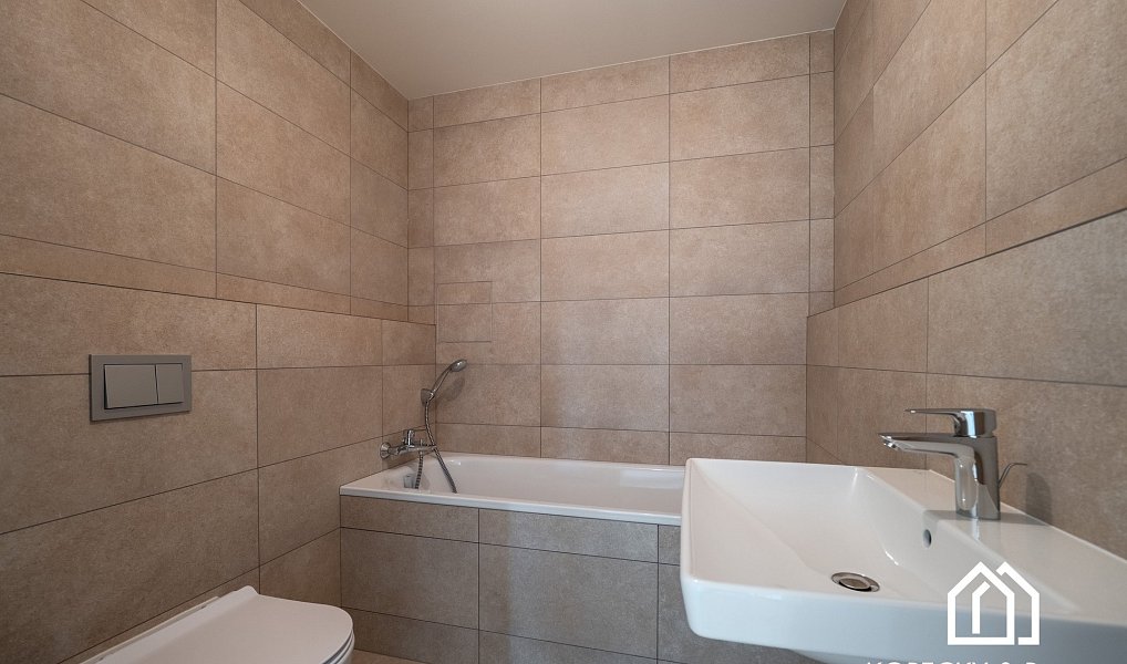 Prodej bytu 5+kk 149 m², Praha – náhled fotky 12