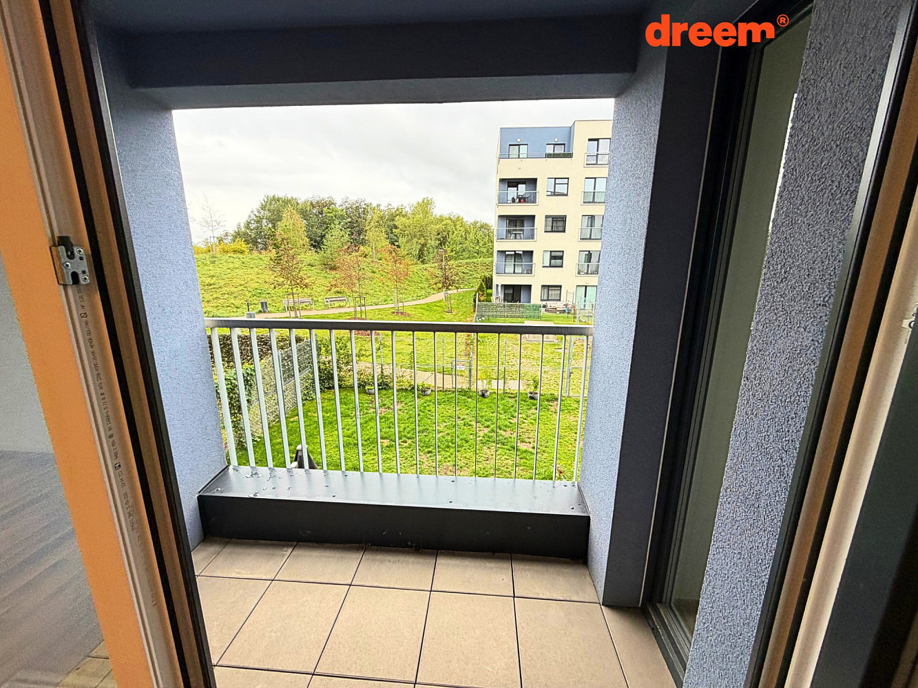 Pronájem bytu 2+kk 55 m² – fotografie 3