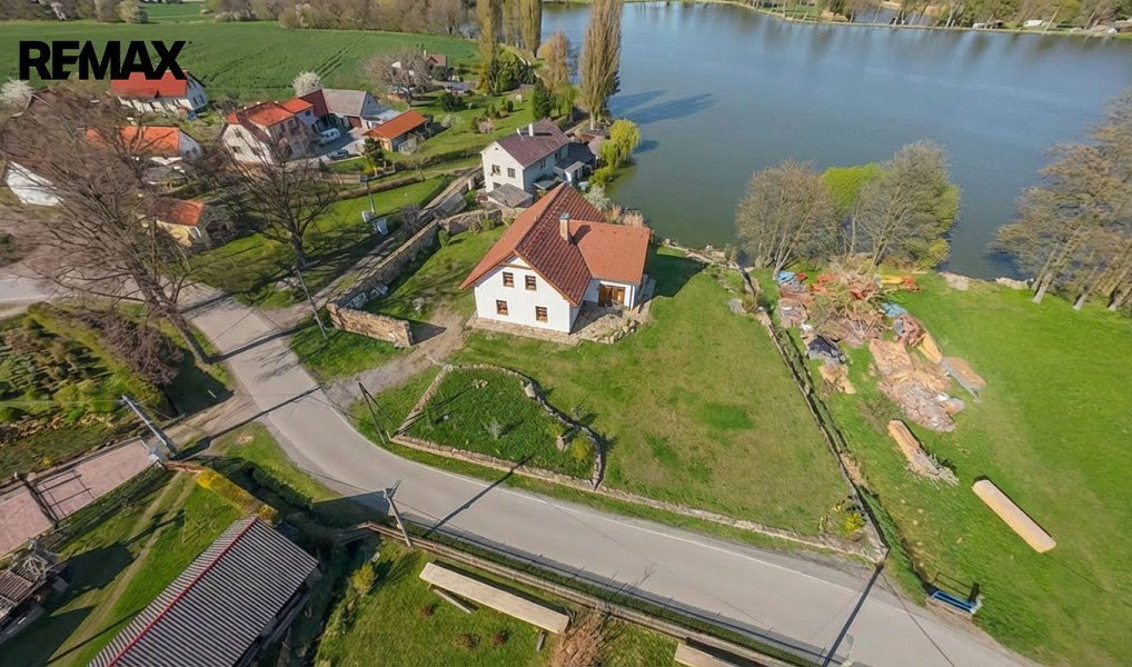 Prodej stavebního pozemku 2 006 m², Sedlec-Prčice – náhled fotky 8