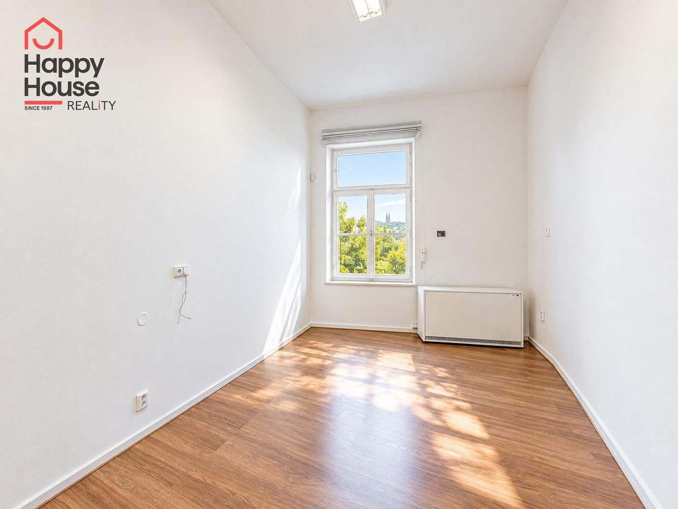 Pronájem kanceláře 47 m² – fotografie 3