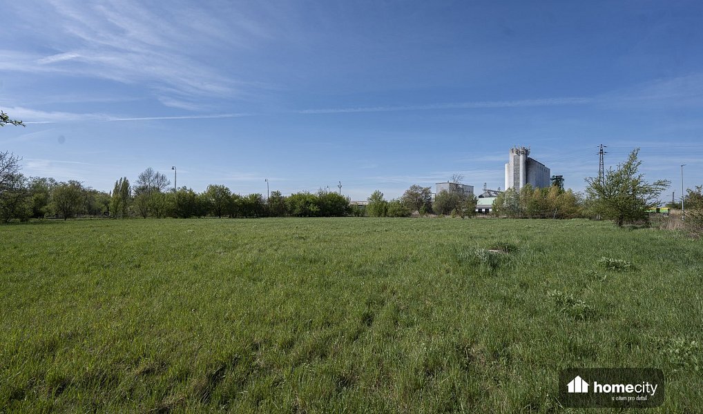 Prodej komerčního pozemku 9 749 m², Smiřice – náhled fotky 15