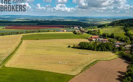 Prodej pole 29 192 m², Neveklov, okres Benešov
