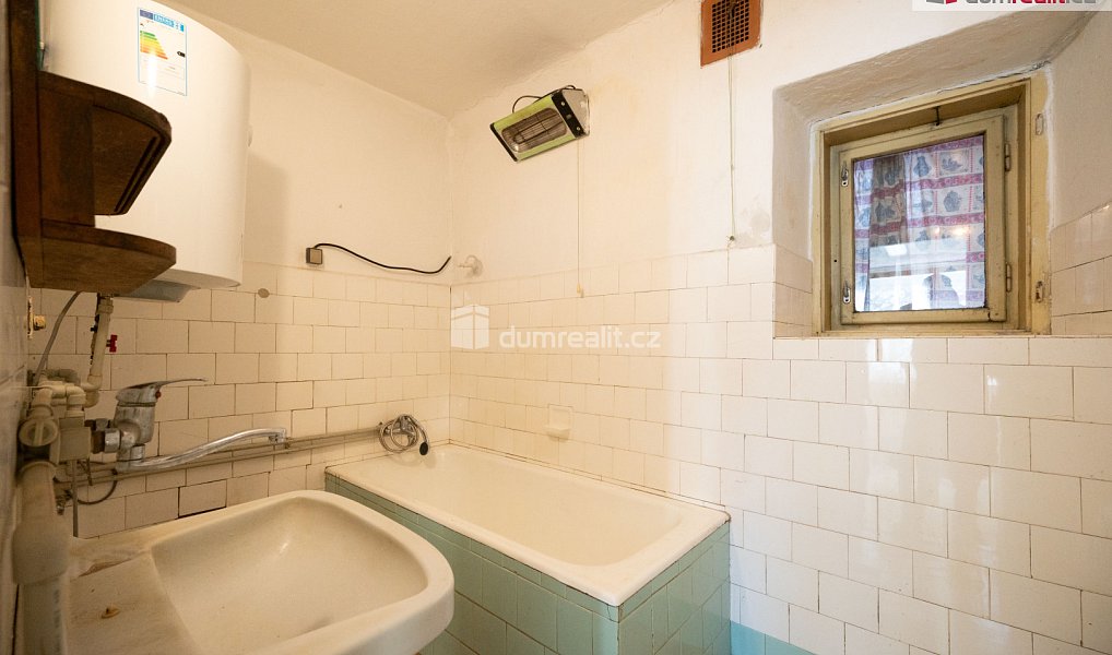 Prodej domu 486 m² s pozemkem 2 814 m², Psárov – náhled fotky 19