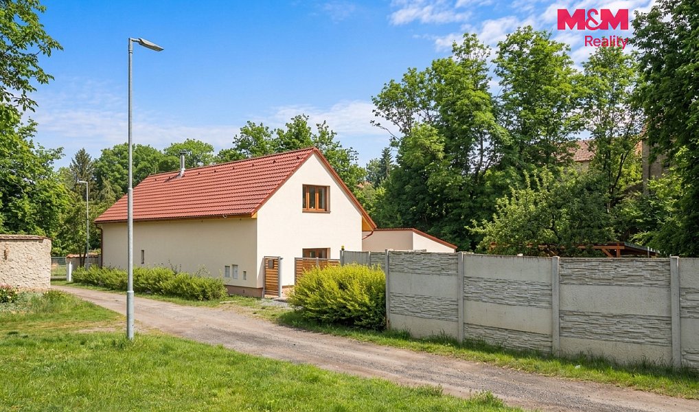 Prodej domu 288 m² s pozemkem 584 m², Peruc – náhled fotky 4