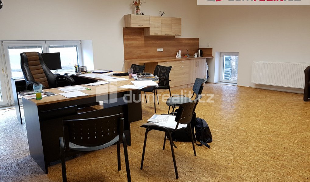 Prodej výrobních prostor 4 252 m², Kaplice – náhled fotky 21