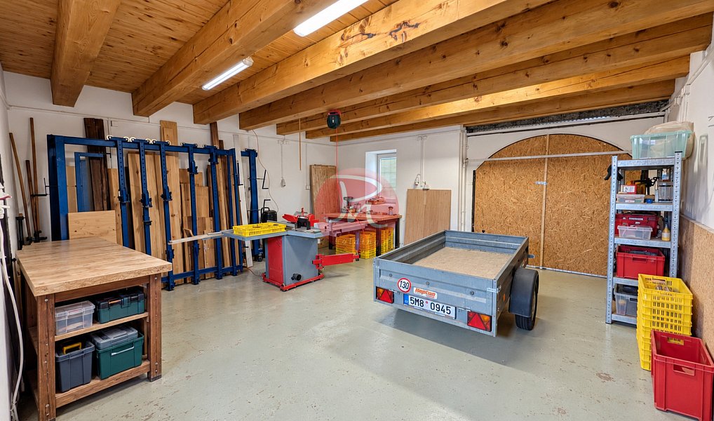 Prodej domu 340 m² s pozemkem 1 272 m², Hranice – náhled fotky 17